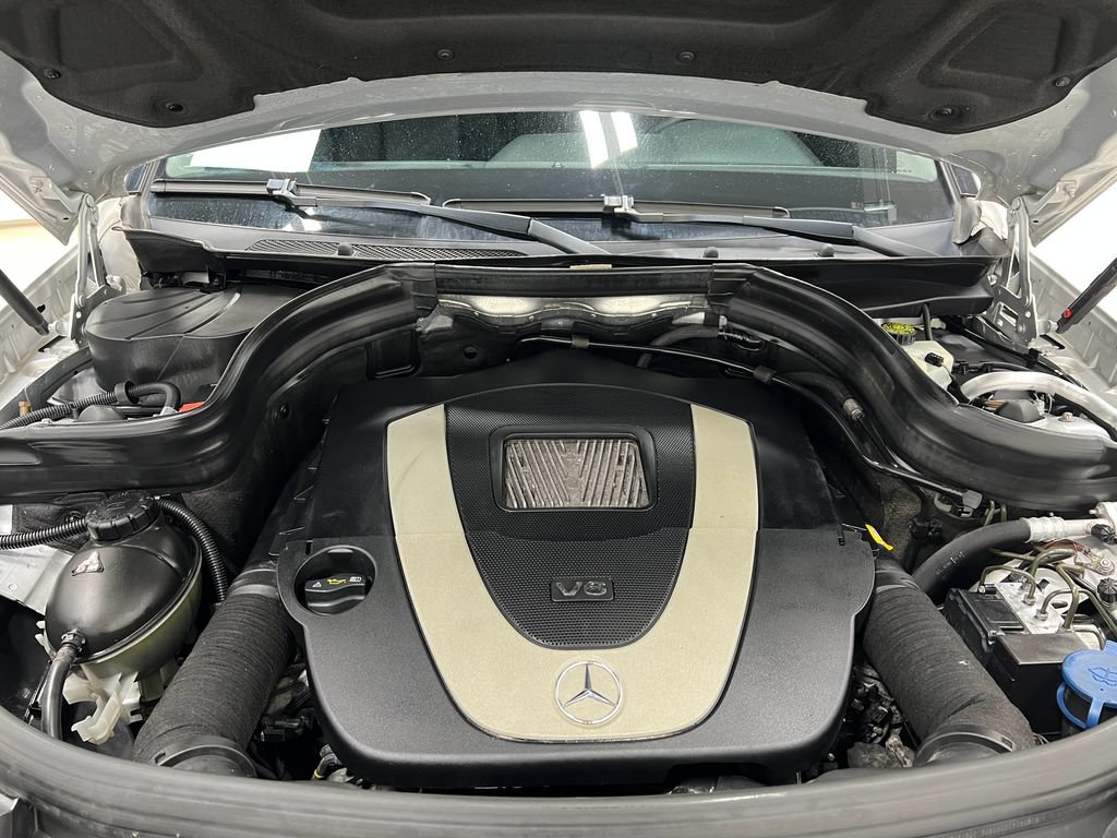 Used 2012 Mercedes-Benz GLK 350 4MATIC image 27