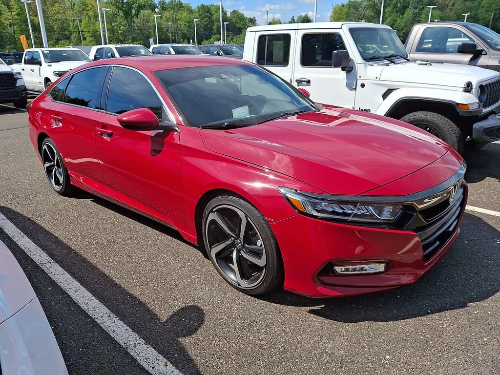 Used 2018 Honda Accord Sport image 4