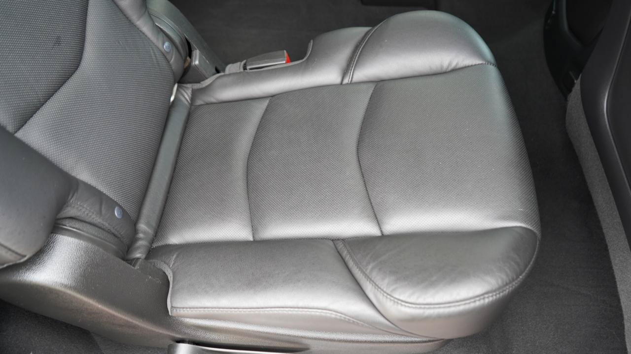 Used 2019 Cadillac Escalade ESV Luxury AWD/4WD image 47