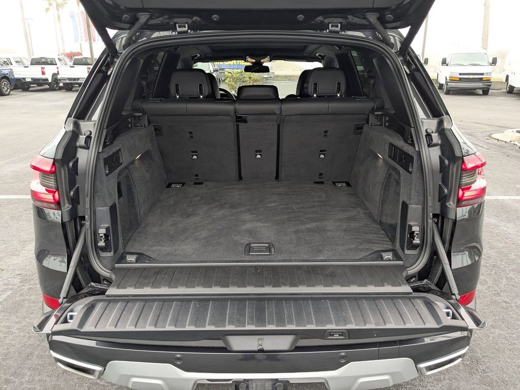 Used 2022 BMW X5 sDrive40i w/ Premium Package image 13