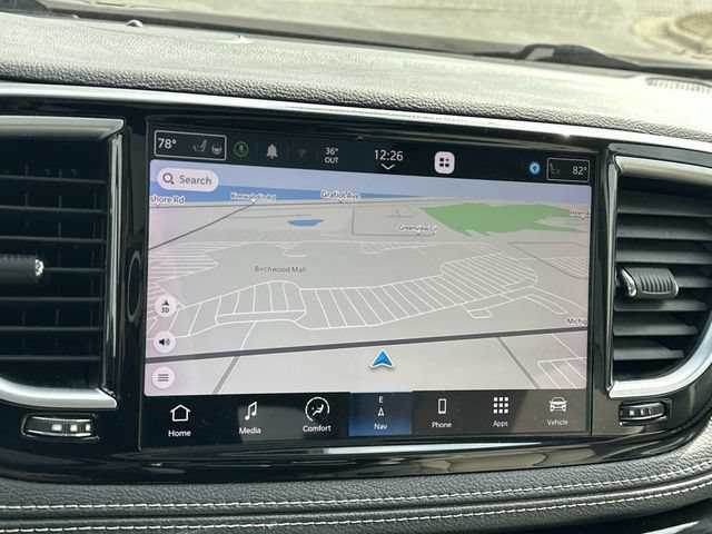 Used 2021 Chrysler Pacifica Limited AWD/4WD image 27