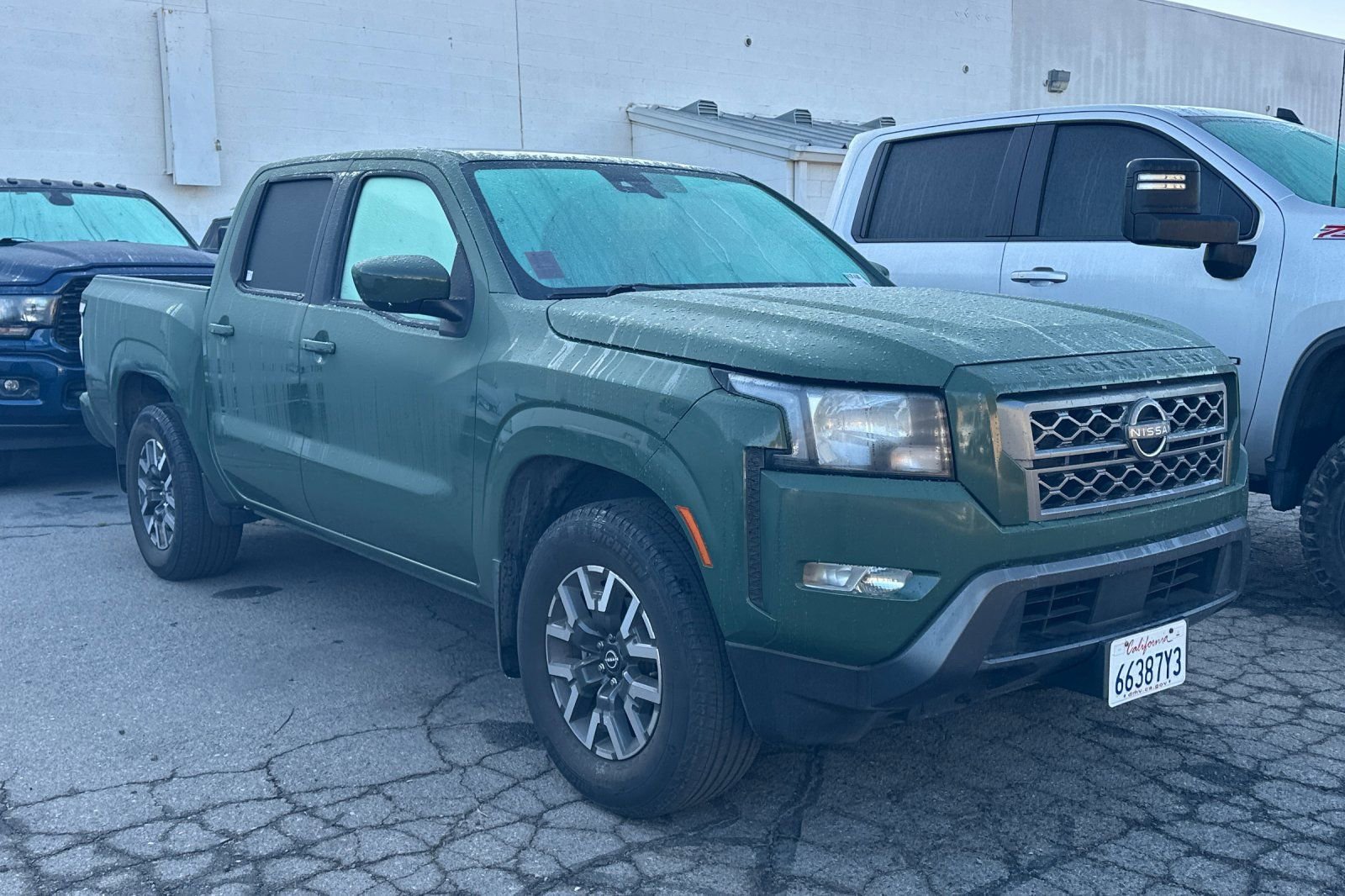 Used 2022 Nissan Frontier SV image 4