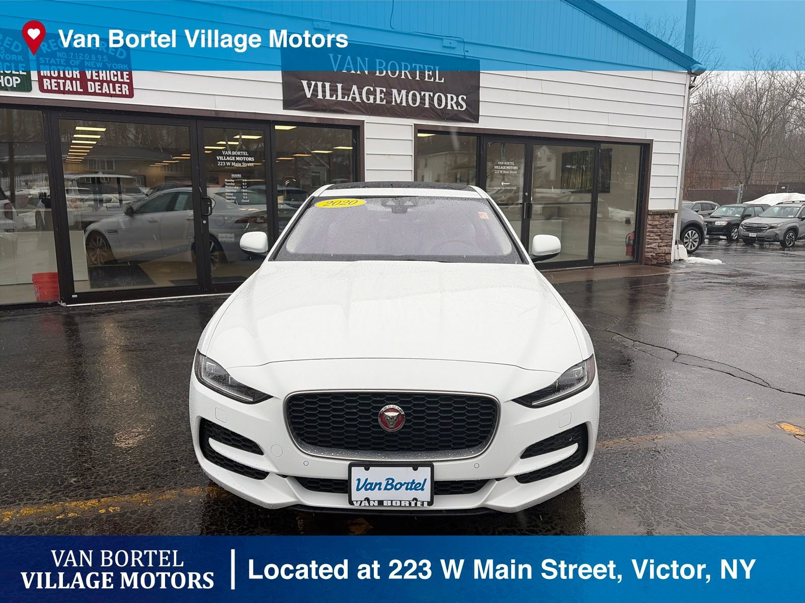 Used 2020 Jaguar XE S image 3