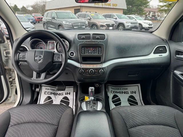 Used 2017 Dodge Journey SXT image 2