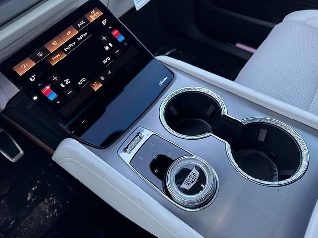 New 2026 Cadillac Vistiq Sport w/ LPO, Floor Liner Package image 23