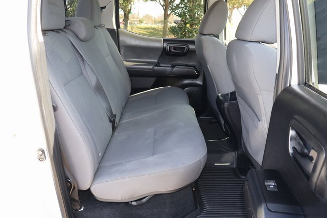 Used 2020 Toyota Tacoma SR w/ SR Convenience Package image 19