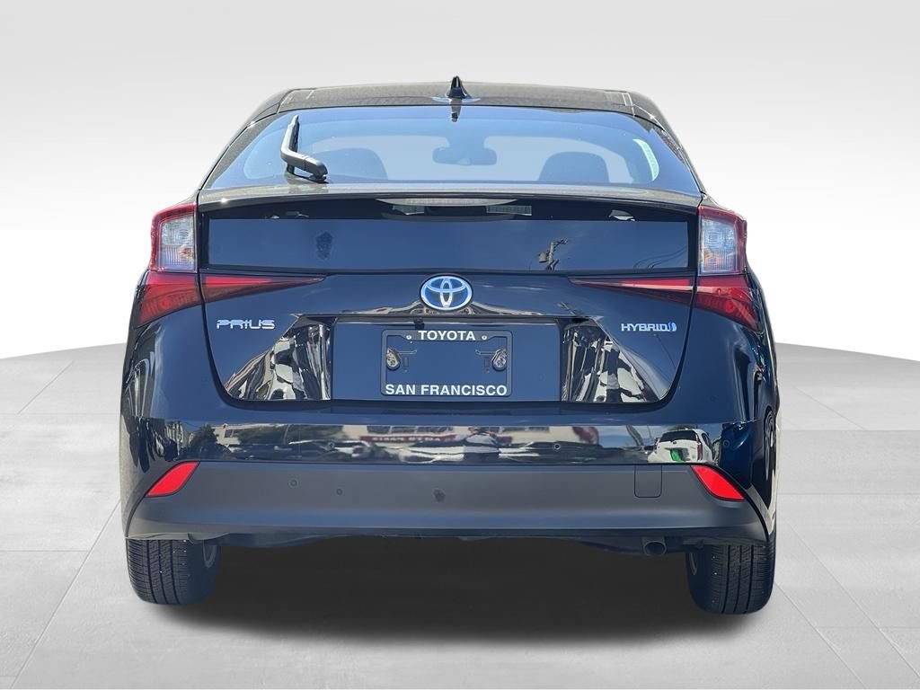 Certified 2022 Toyota Prius LE FWD image 4