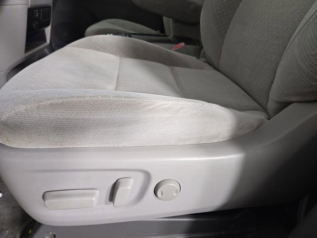Used 2018 Toyota Sienna LE image 29