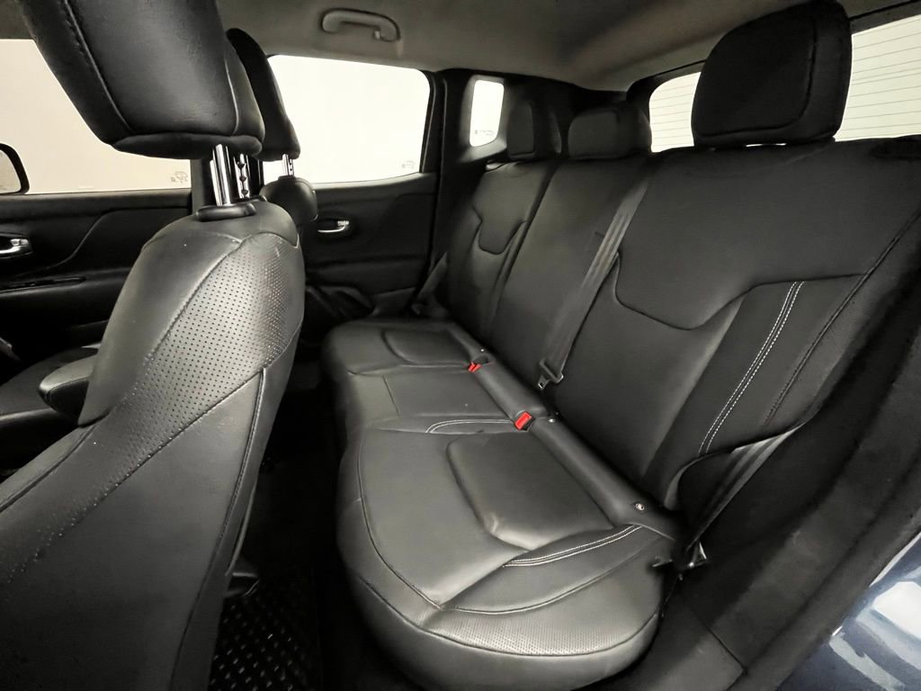 Used 2023 Jeep Renegade Limited image 29