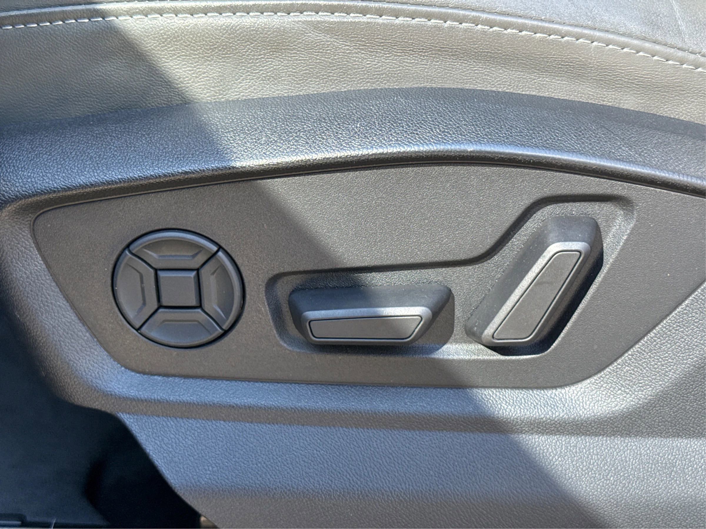 Used 2019 Audi Q8 Premium Plus image 40