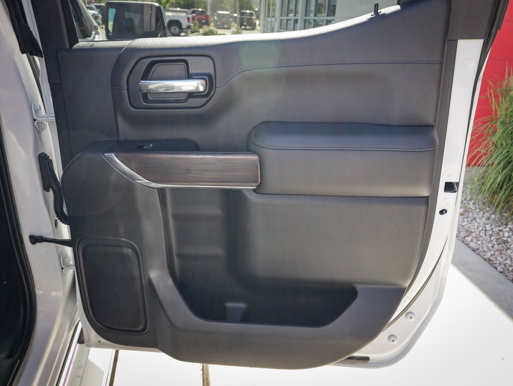 Used 2019 GMC Sierra 1500 SLT w/ SLT Premium Plus Package AWD/4WD image 30