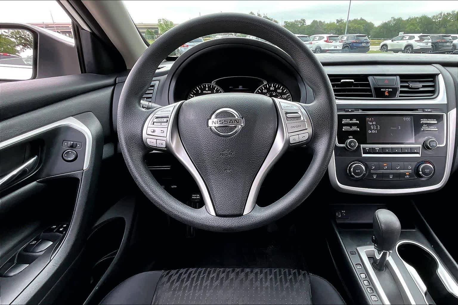 Used 2018 Nissan Altima 2.5 S w/ S Convenience Package FWD image 6