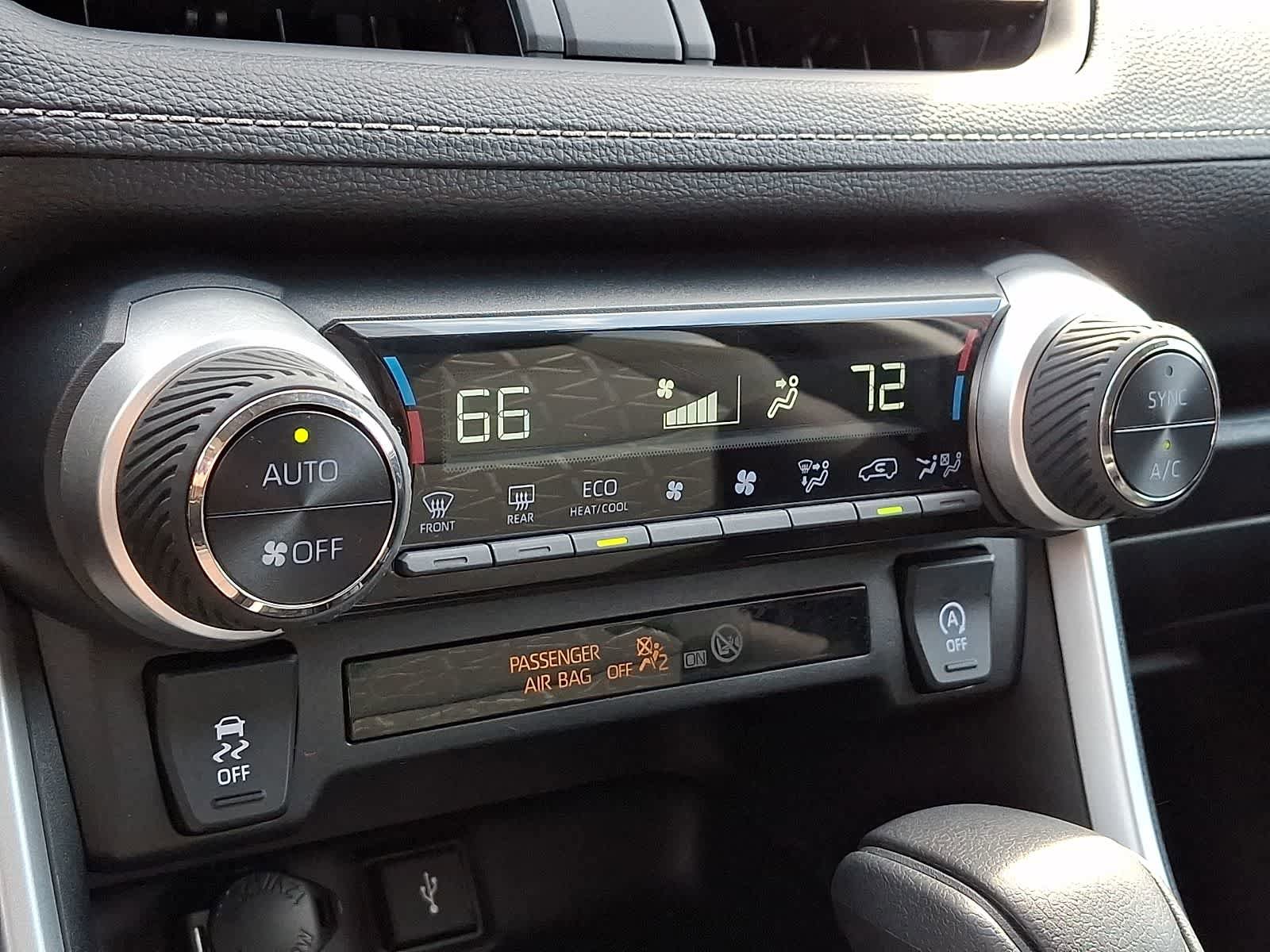 Certified 2021 Toyota RAV4 XLE image 19