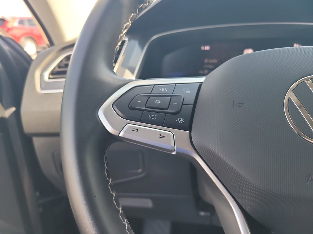 Used 2024 Volkswagen Tiguan S image 13