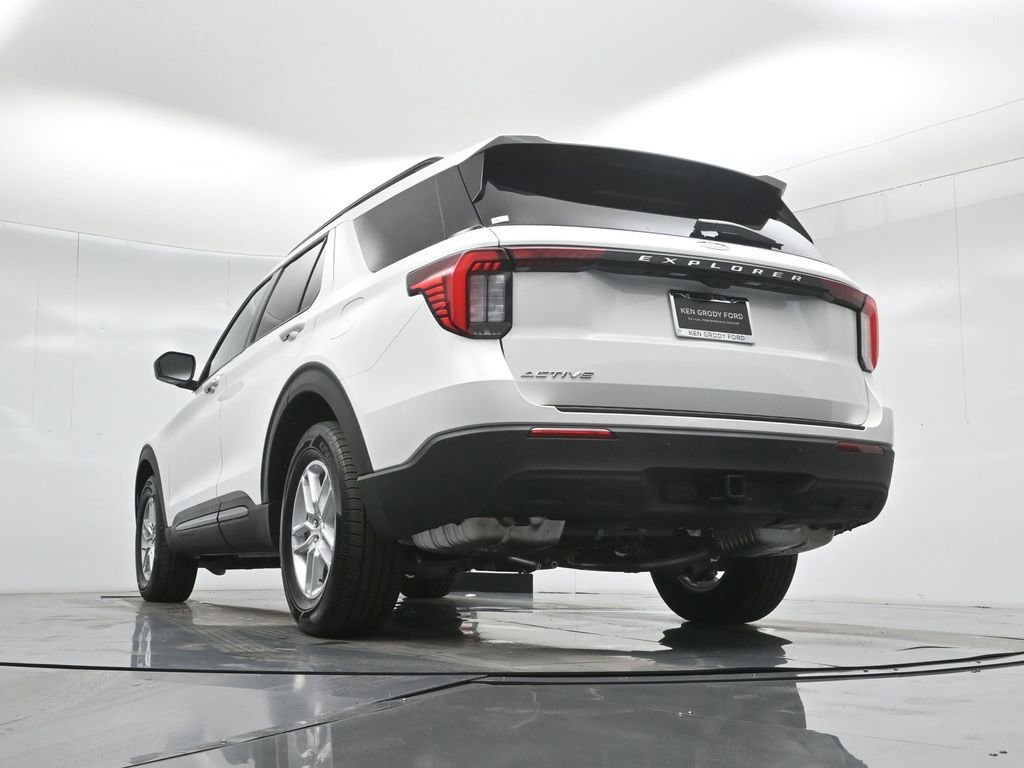 New 2026 Ford Explorer Active image 50