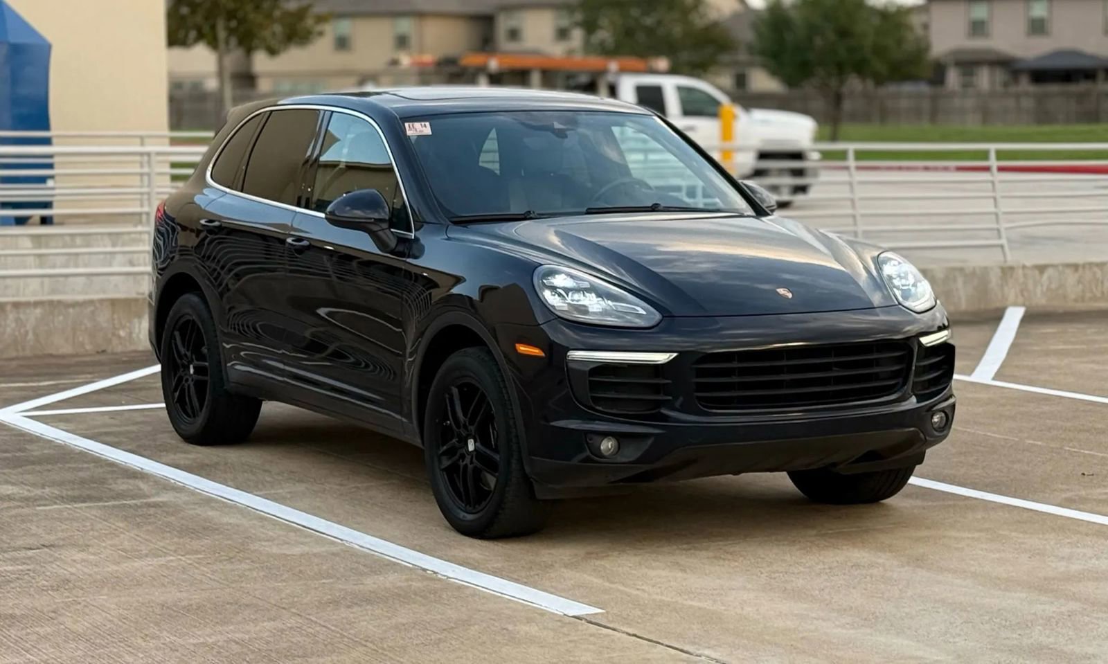 Used 2016 Porsche Cayenne AWD/4WD image 11