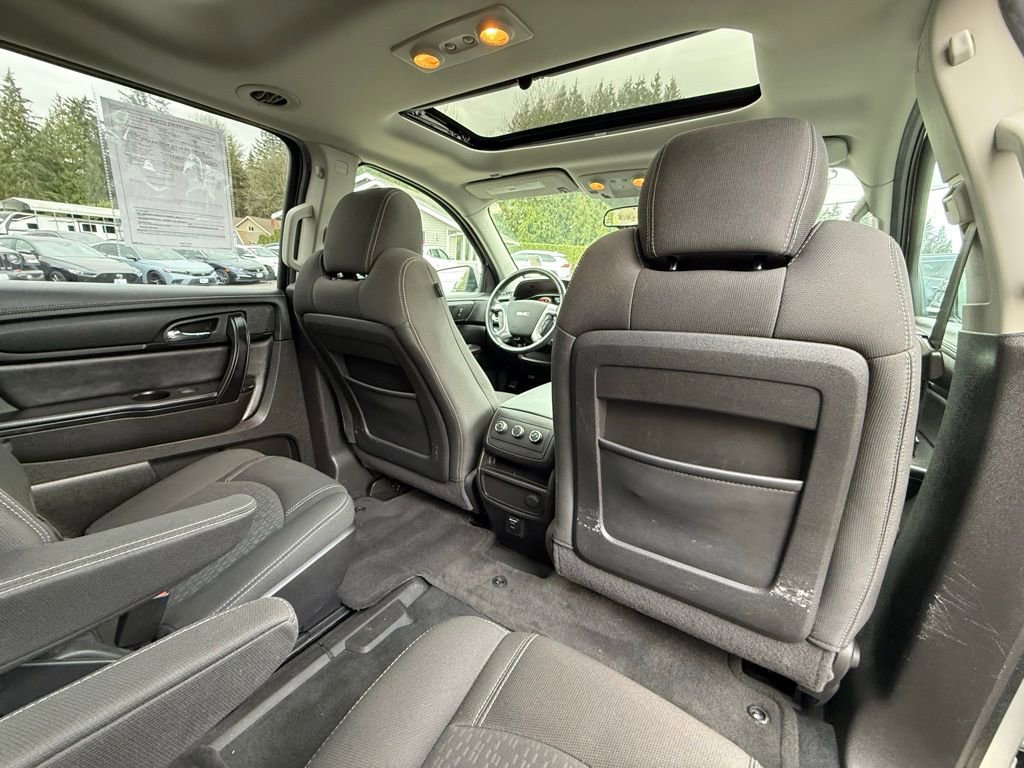 Used 2016 GMC Acadia SLE image 18