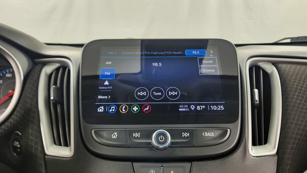 Used 2024 Chevrolet Malibu LT FWD image 23