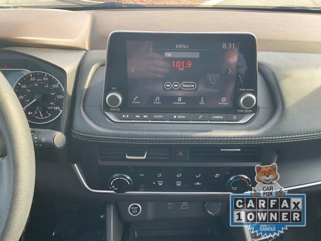 Used 2023 Nissan Rogue S image 17