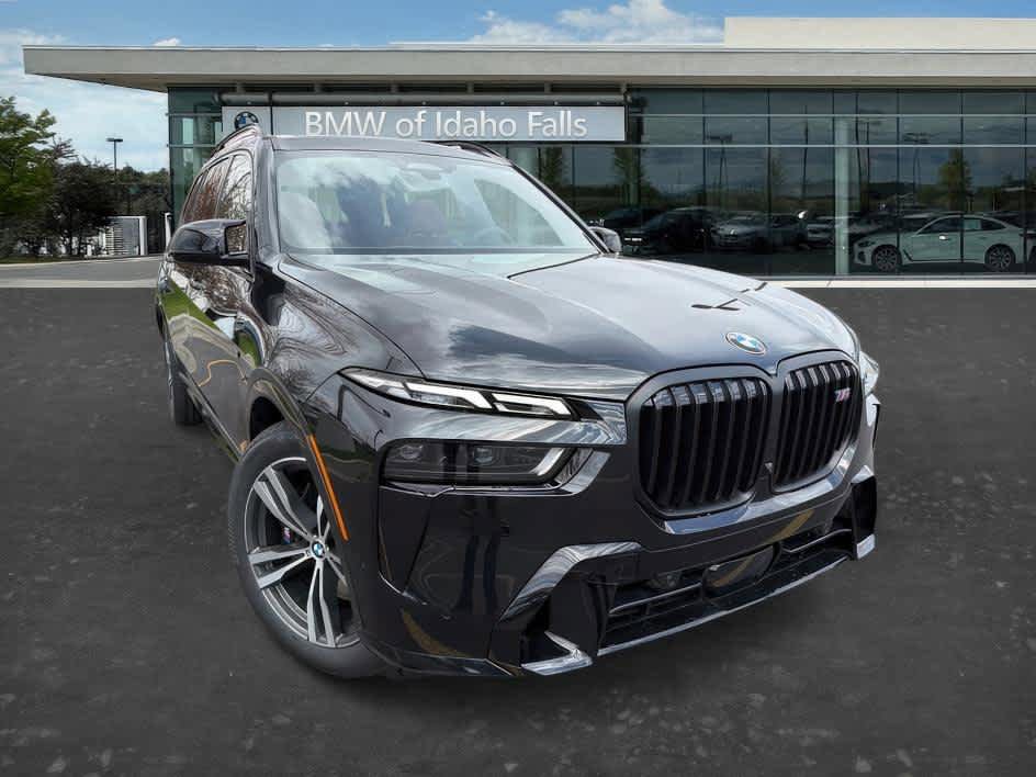 New 2026 BMW X7 M60i