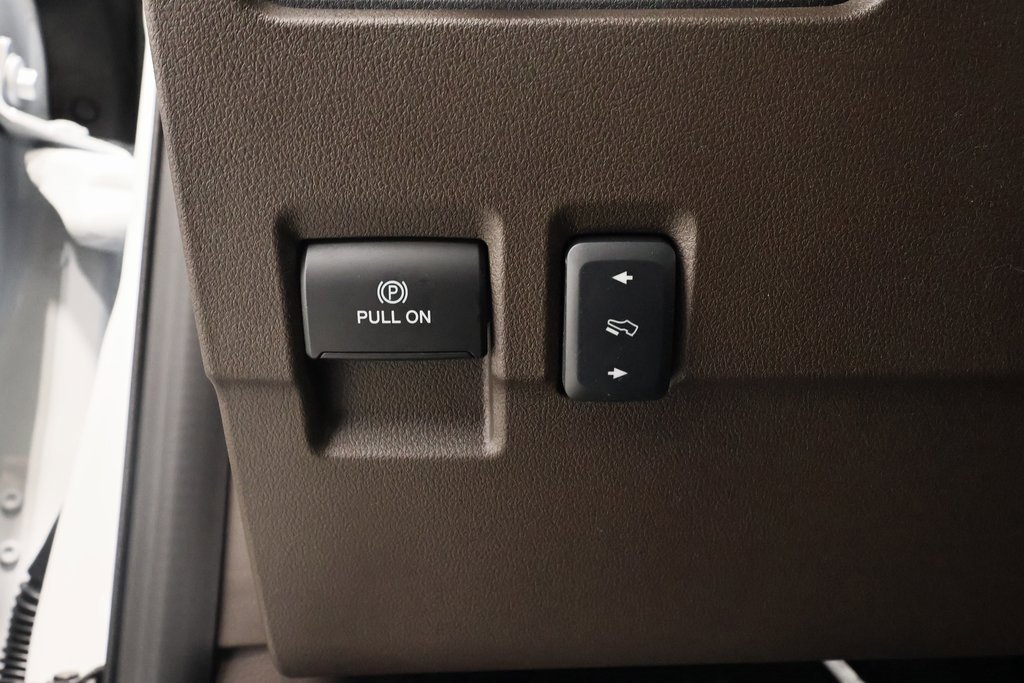 New 2025 Ford F350 King Ranch w/ Chrome Package image 23