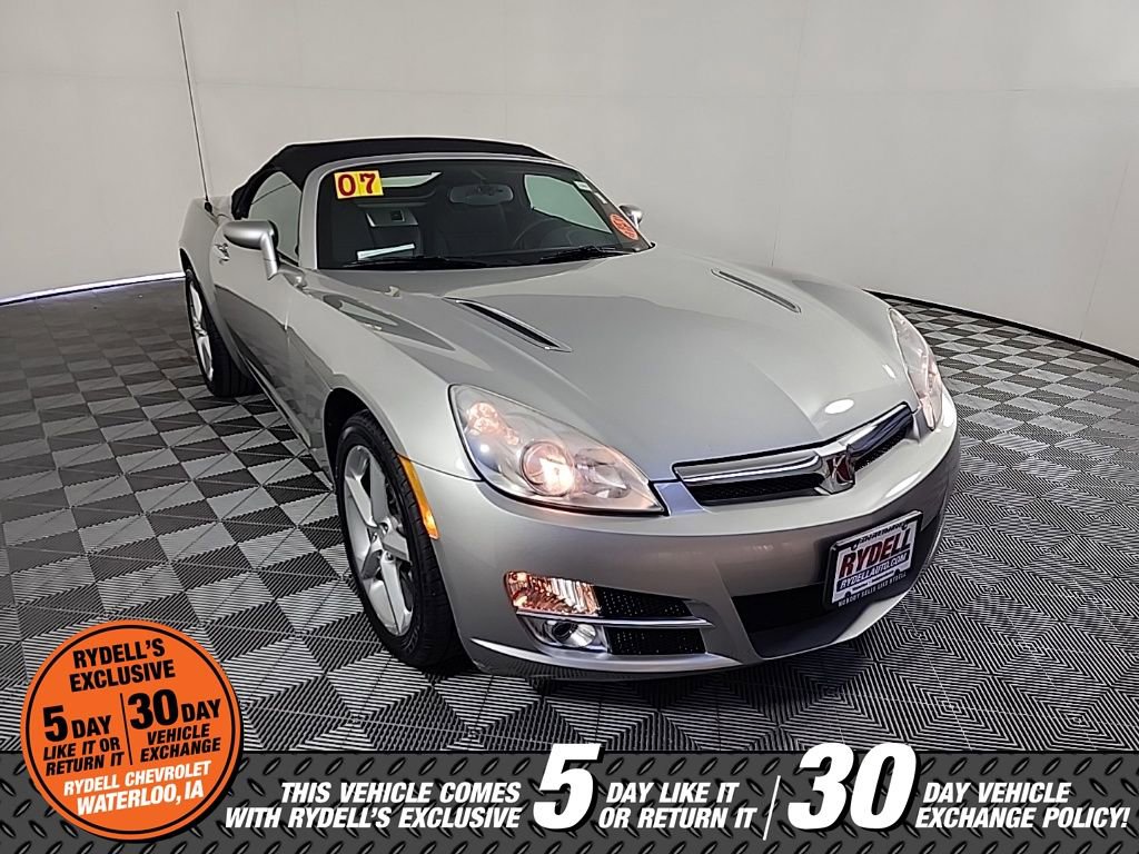 Used 2007 Saturn Sky image 3