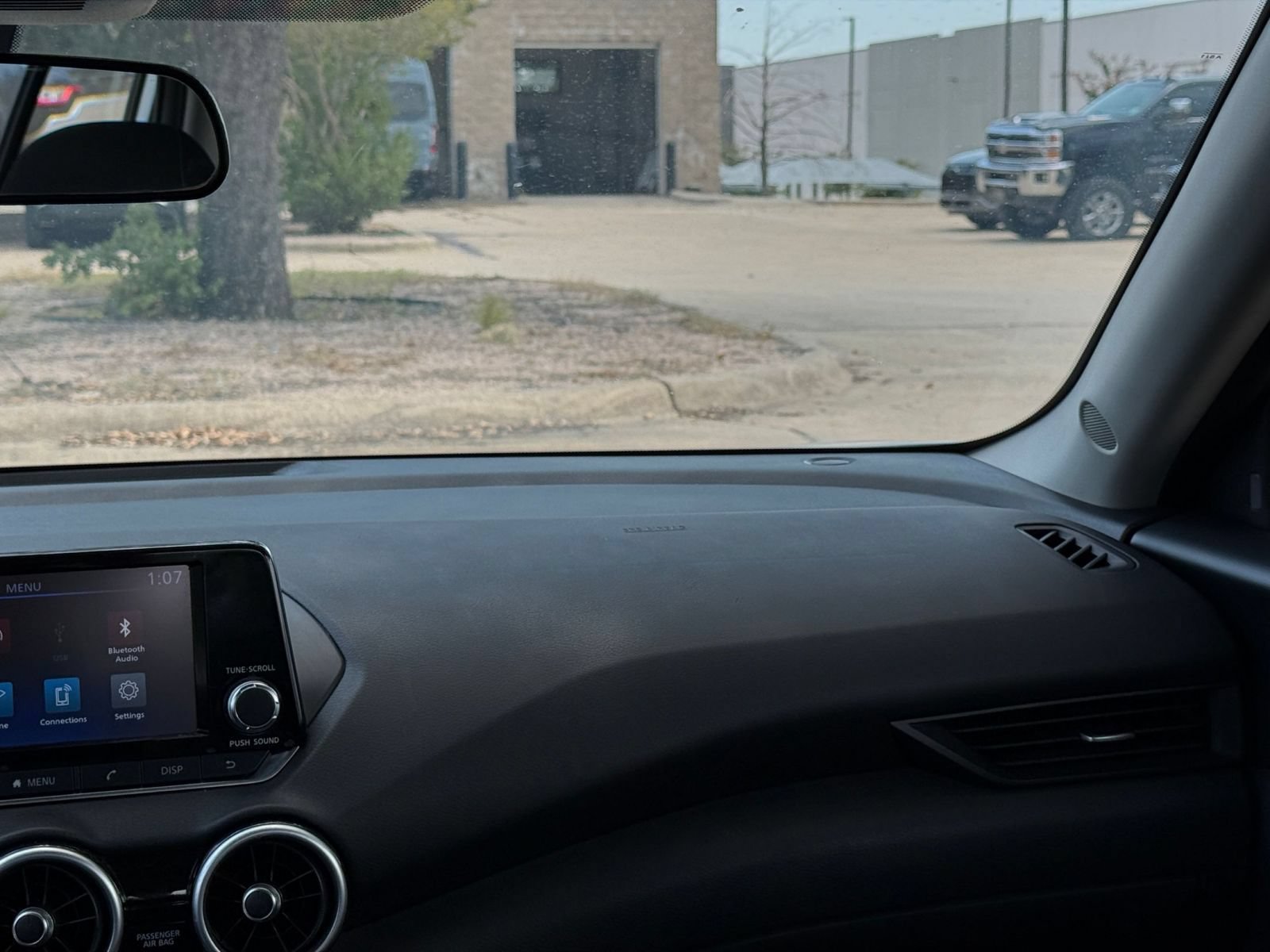 Used 2025 Nissan Sentra S FWD image 34