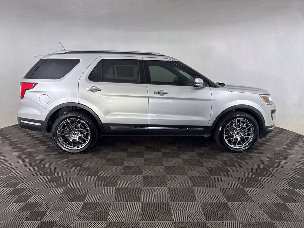 Used 2018 Ford Explorer Limited AWD/4WD image 6