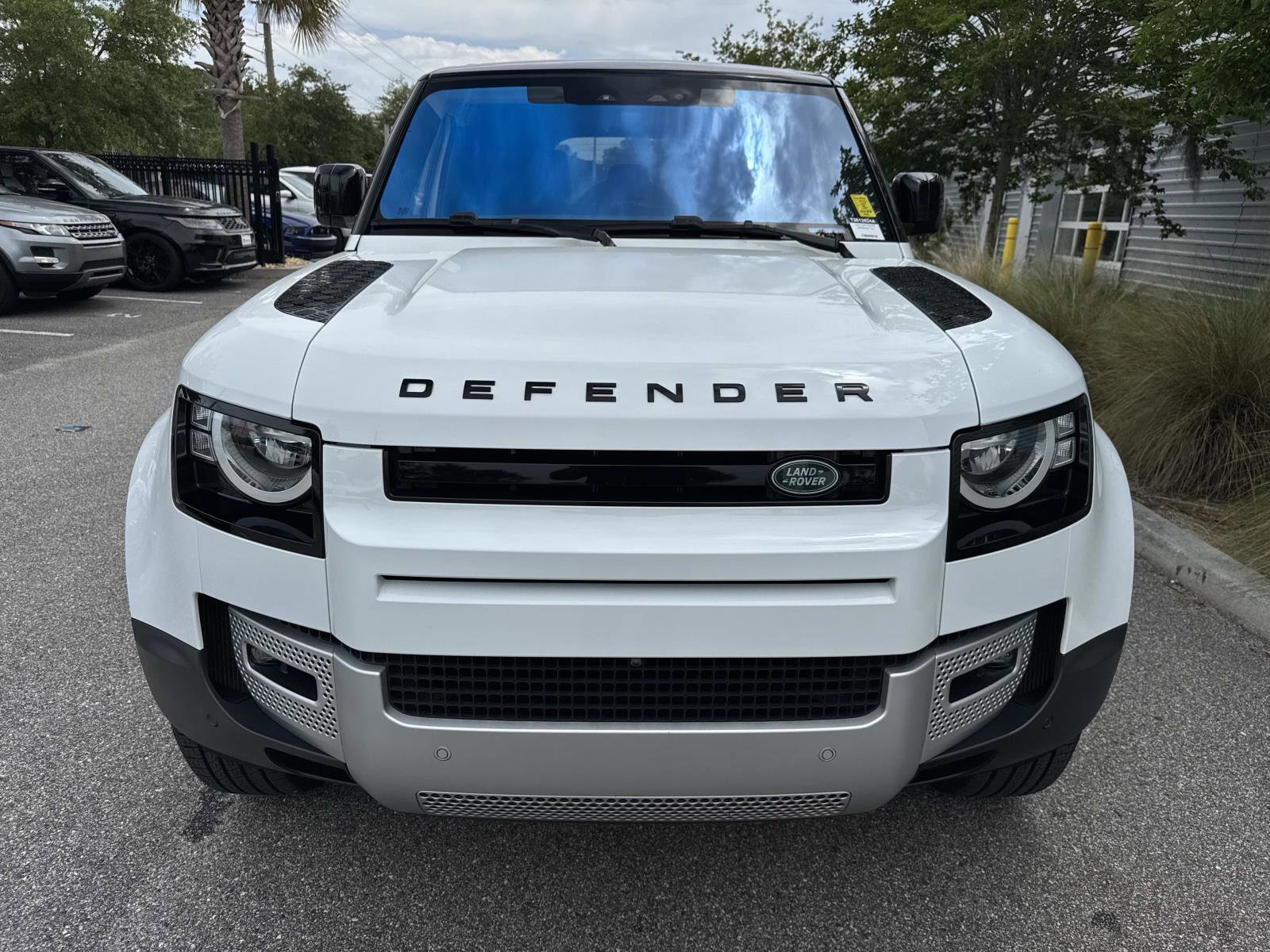 Used 2022 Land Rover Defender 110 S AWD/4WD image 8