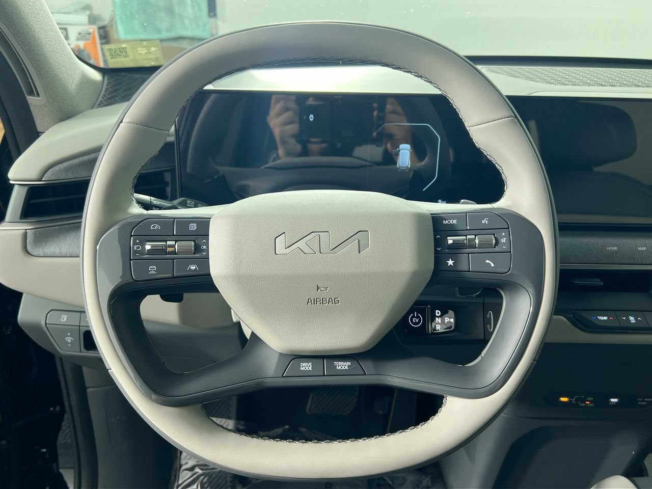 New 2026 Kia EV9 Wind AWD/4WD image 16