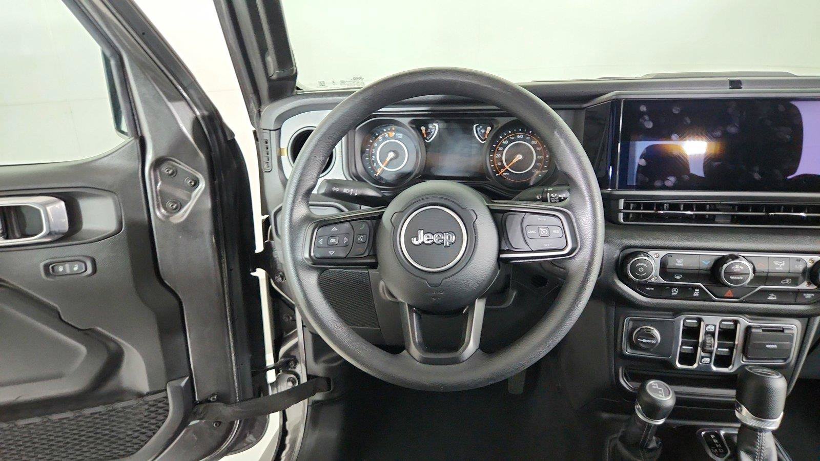 Used 2025 Jeep Gladiator Sport AWD/4WD image 20