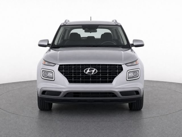 Used 2025 Hyundai Venue SEL FWD image 4