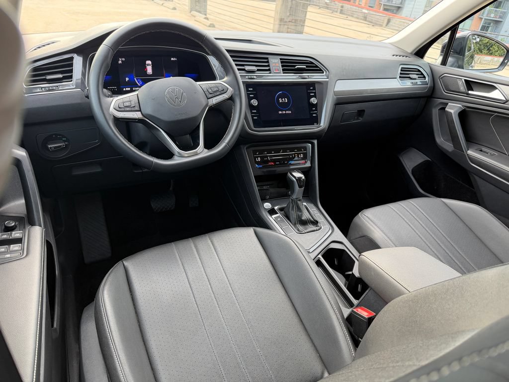 Certified 2023 Volkswagen Tiguan SE FWD image 14