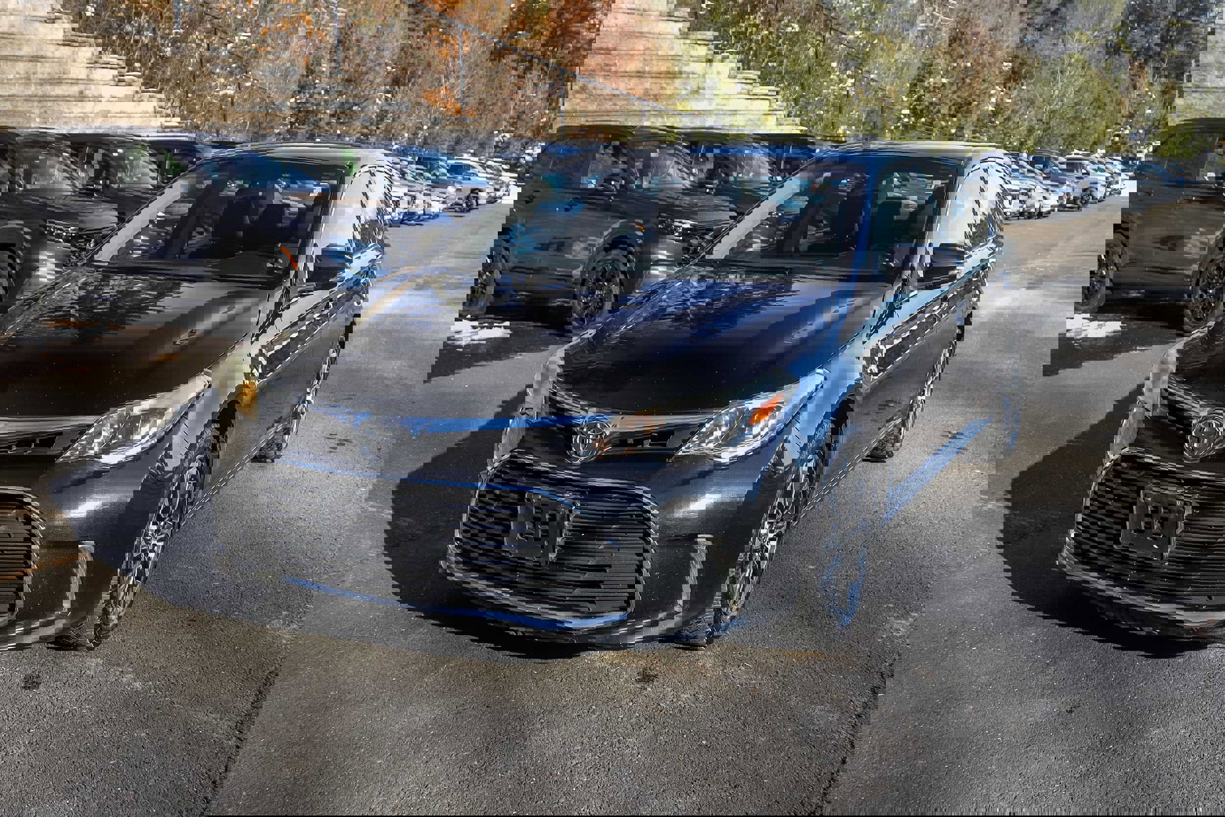 Used 2016 Toyota Avalon XLE image 11