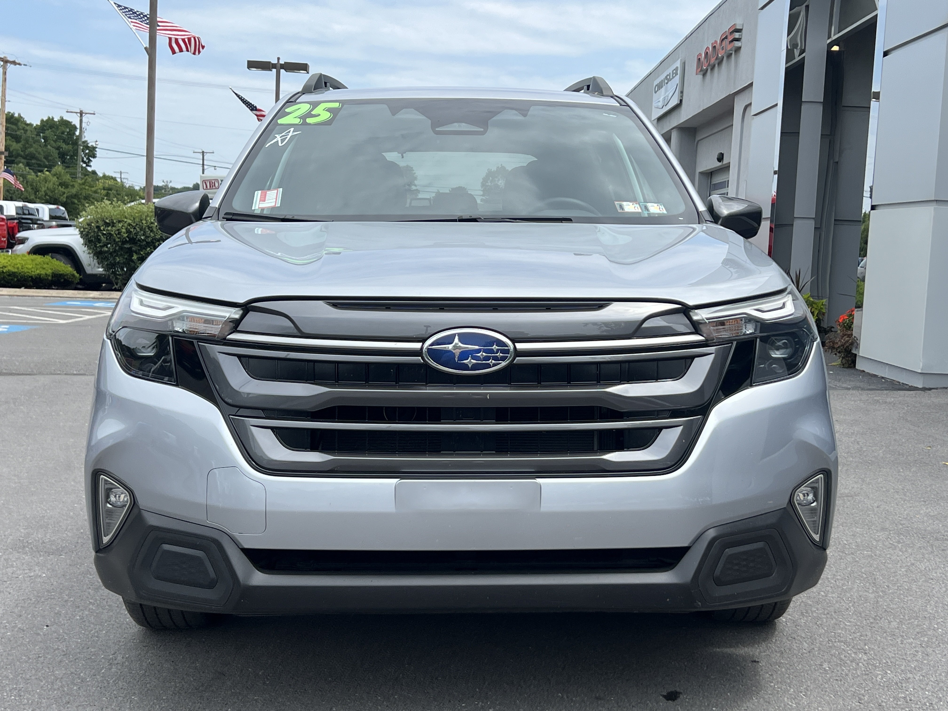 Used 2025 Subaru Forester Premium w/ Convenience Package #1 AWD/4WD image 11