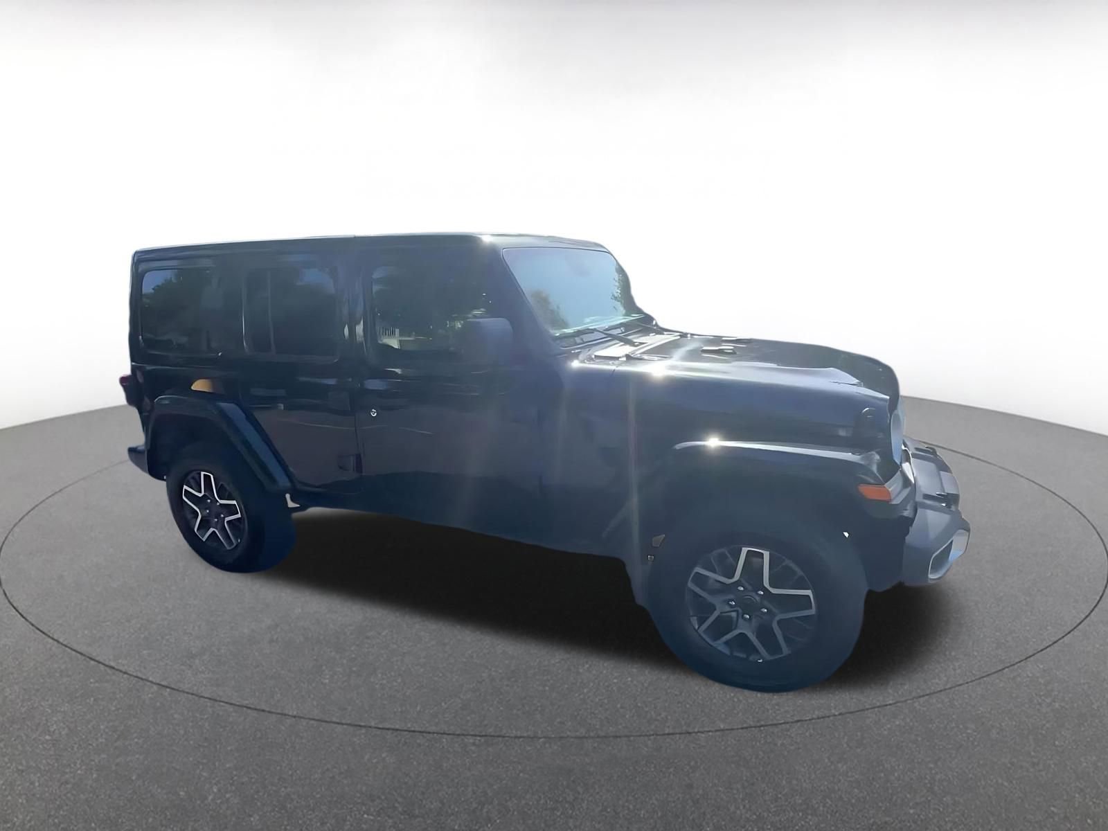 Used 2025 Jeep Wrangler Unlimited Sahara AWD/4WD video 2