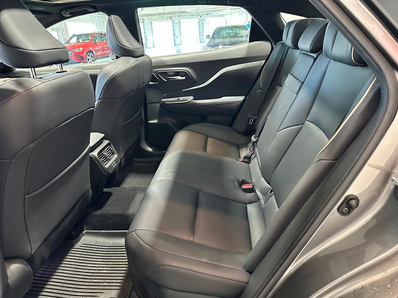 Used 2023 Toyota Crown Platinum AWD/4WD image 12