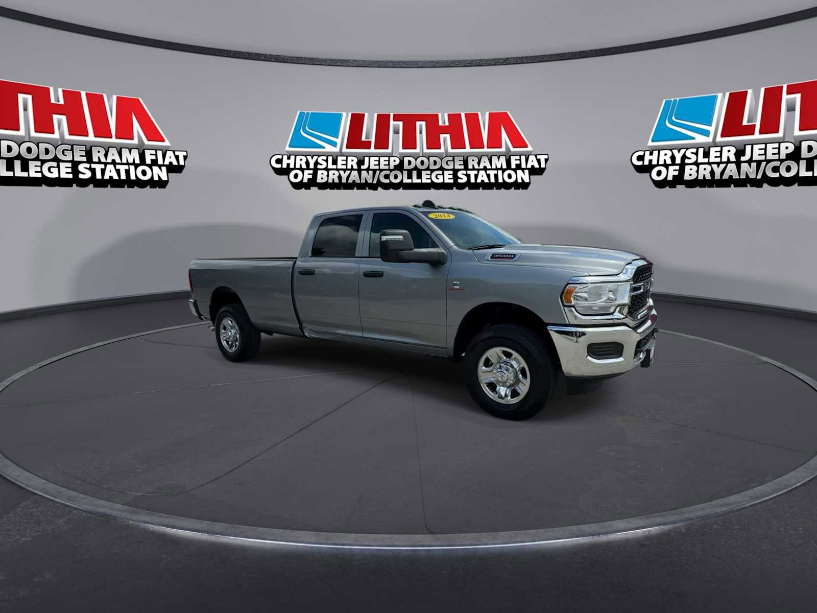 Used 2024 RAM 3500 Tradesman w/ Chrome Appearance Group video 2