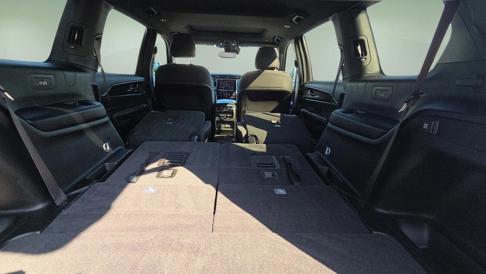 Used 2024 Jeep Grand Cherokee L Laredo w/ Luxury Tech Group I image 31