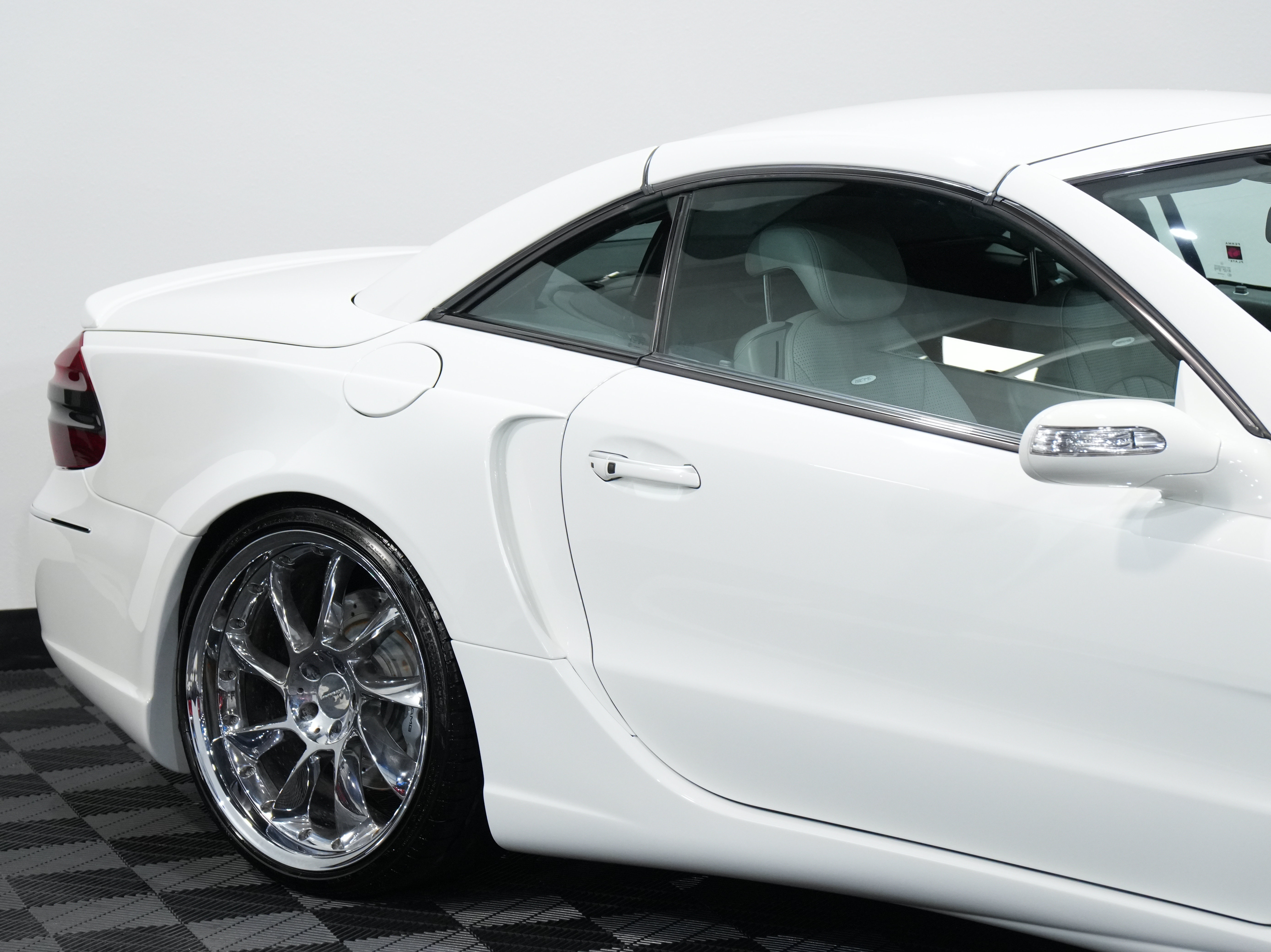 Used 2006 Mercedes-Benz SL 55 AMG image 14