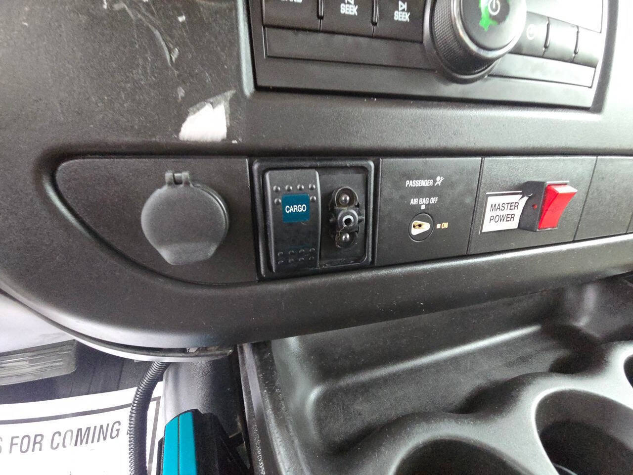 Used 2009 Chevrolet Express 3500 RWD image 40