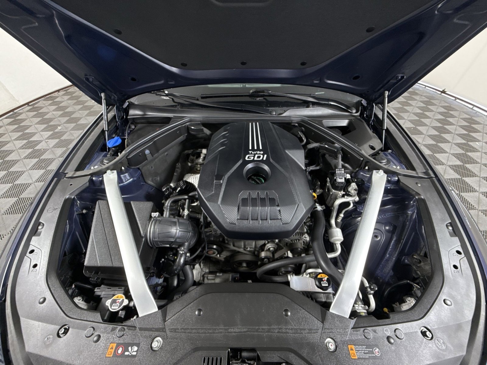 Used 2023 Genesis G70 2.0T image 27