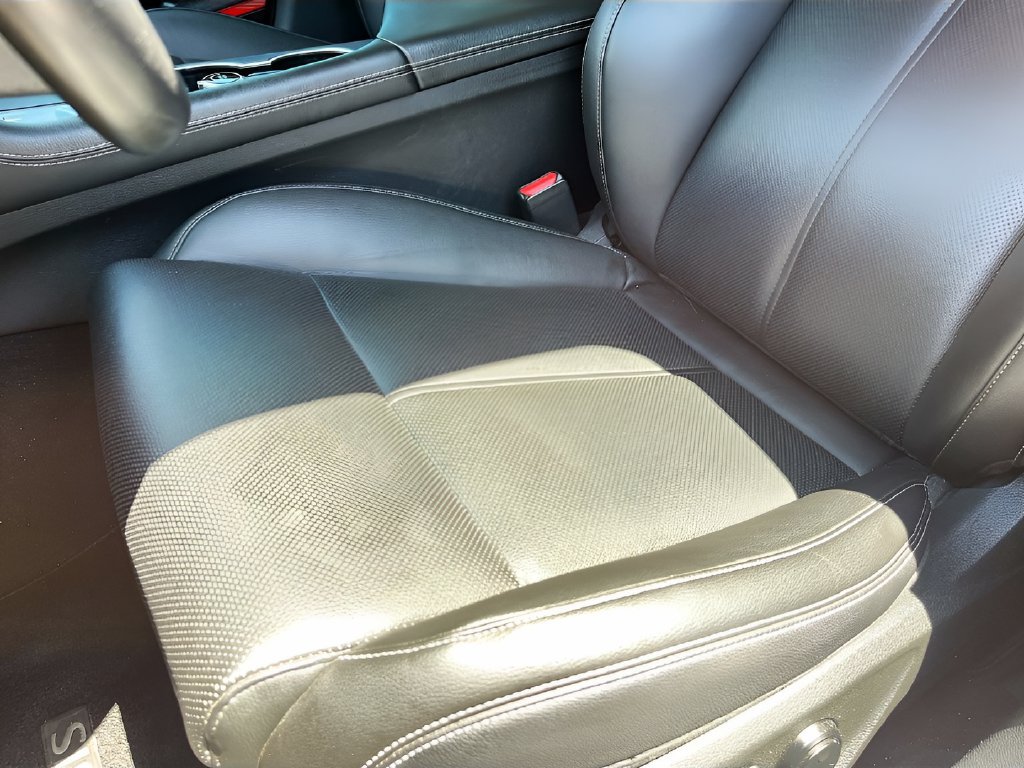 Used 2023 Genesis G70 2.0T RWD image 19