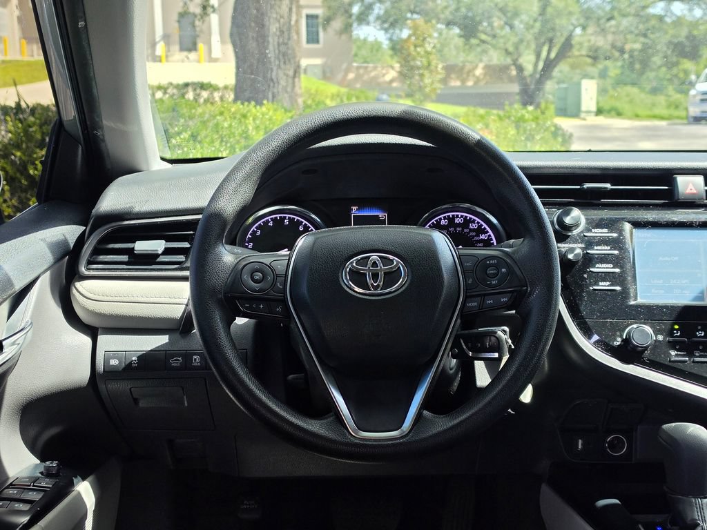 Used 2019 Toyota Camry LE FWD image 20