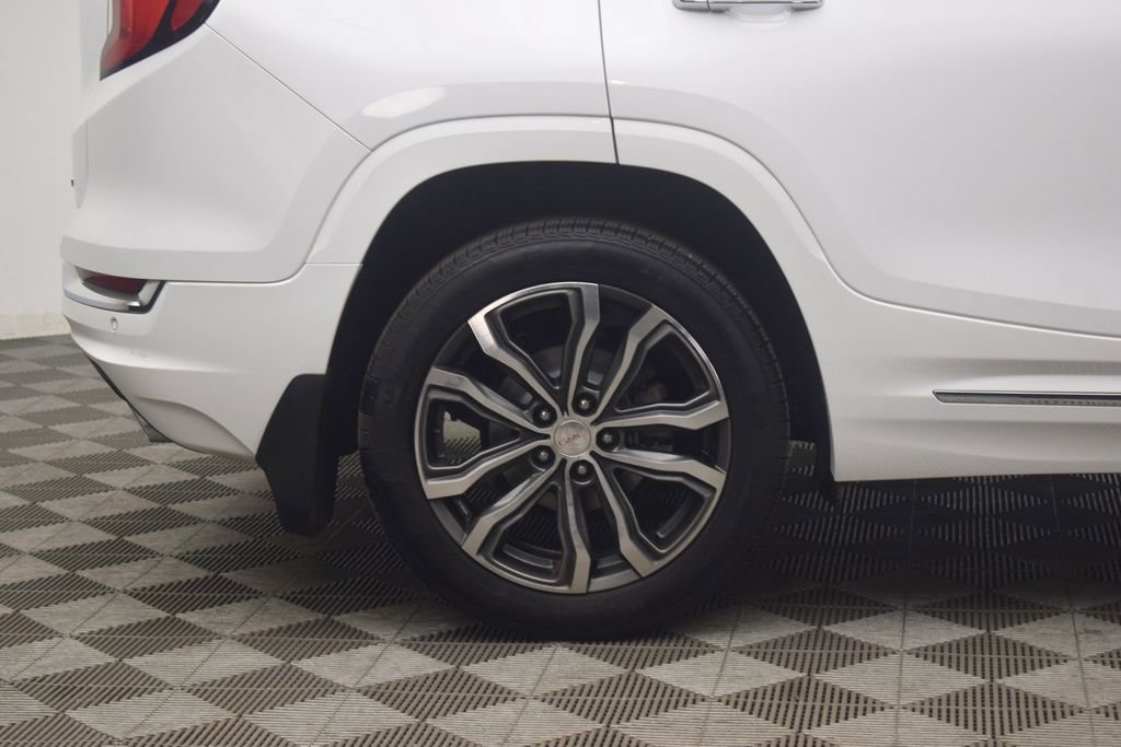 Used 2020 GMC Terrain Denali w/ Denali Premium Package AWD/4WD image 35