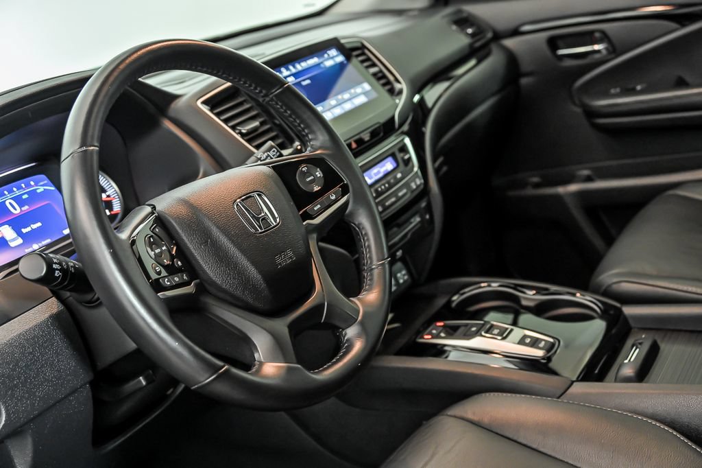 Used 2020 Honda Pilot Touring image 18