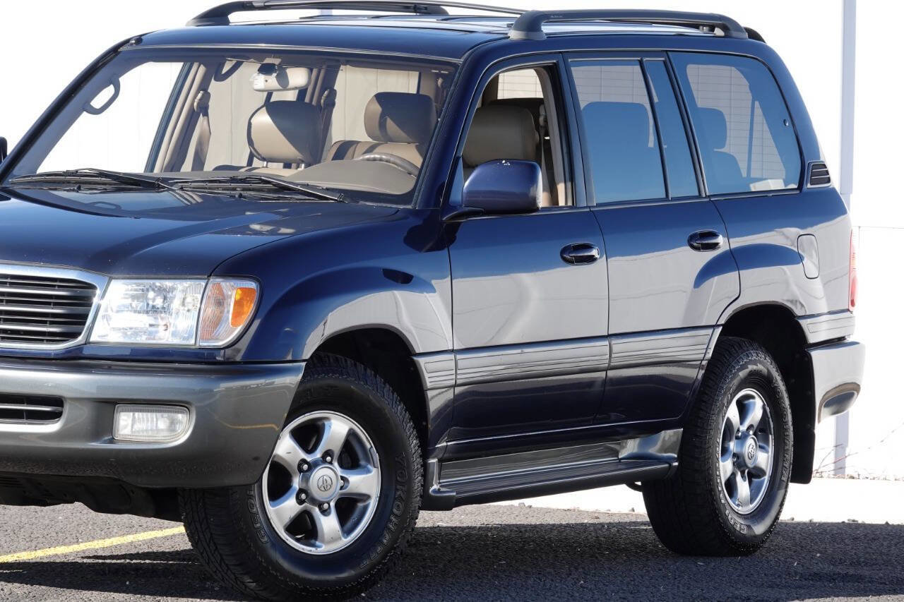 Used 2002 Toyota Land Cruiser AWD/4WD image 15