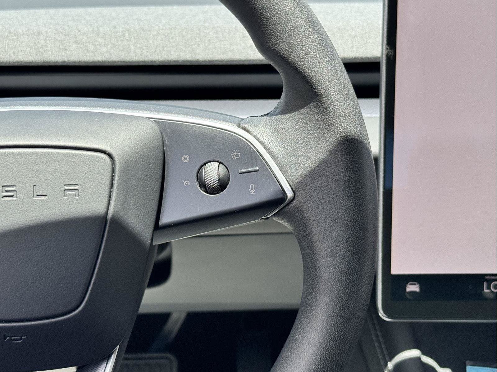 Used 2025 Tesla Model 3 Long Range RWD image 17