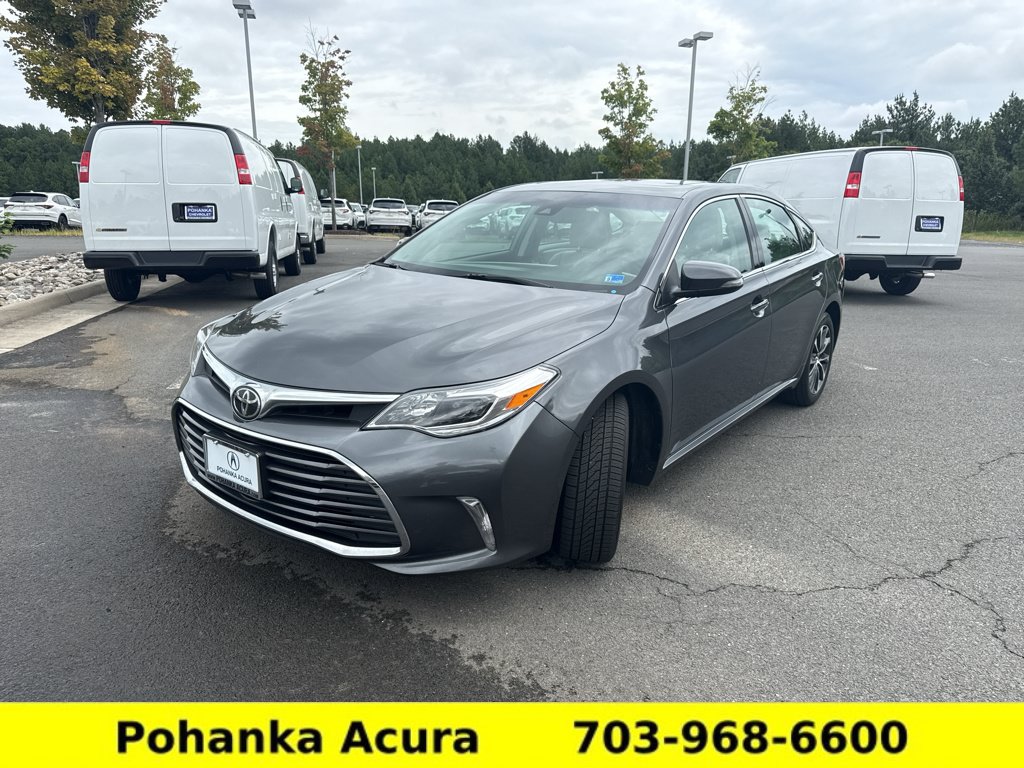 Used 2017 Toyota Avalon XLE Premium FWD image 3