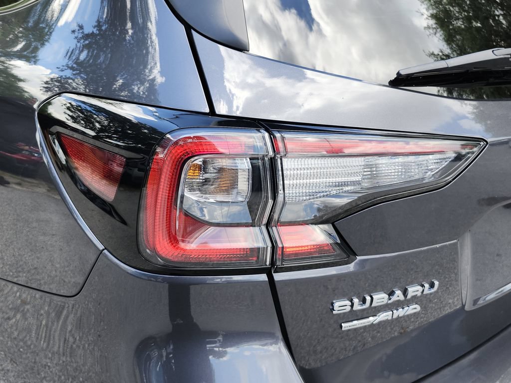 Used 2025 Subaru Outback Premium AWD/4WD image 6